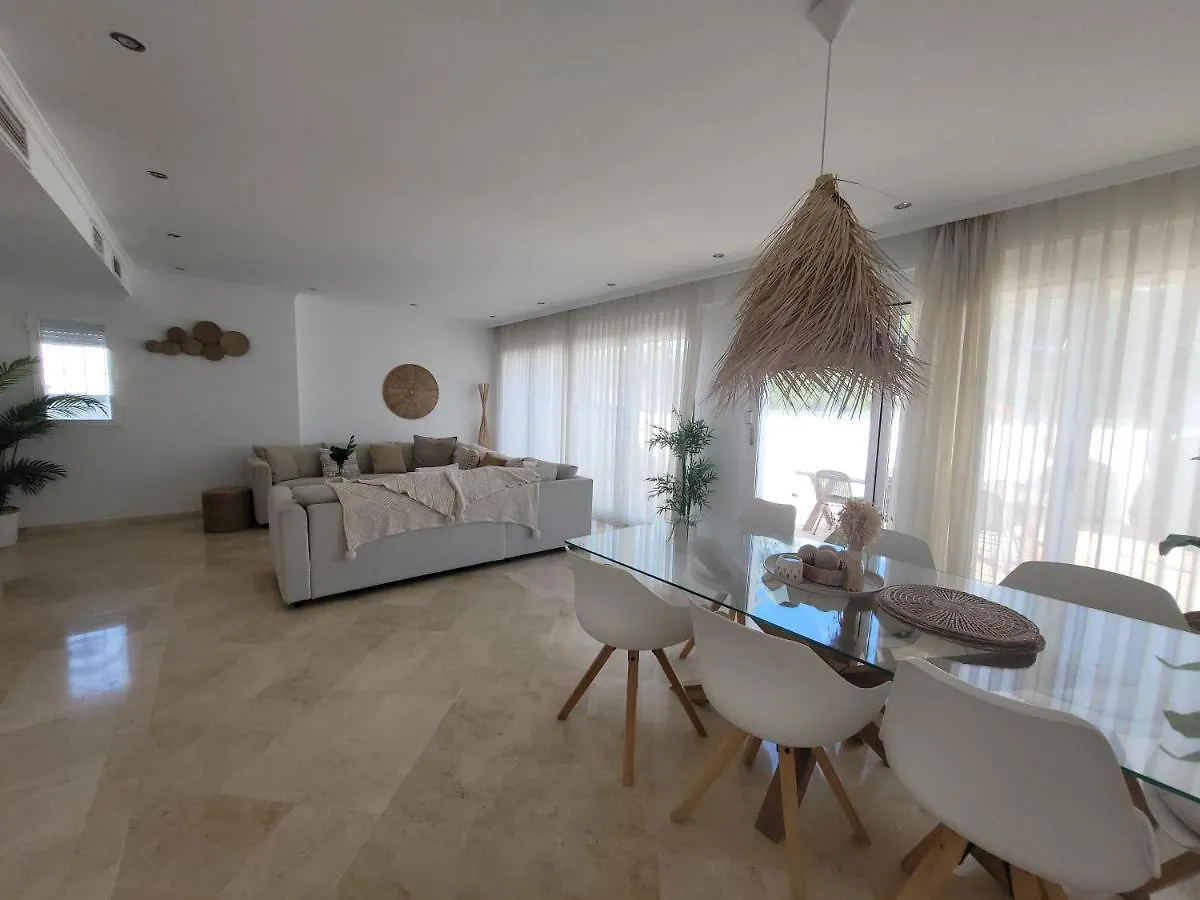 Private Luxurious Villa Walking Distance To Puerto Banus Marbella