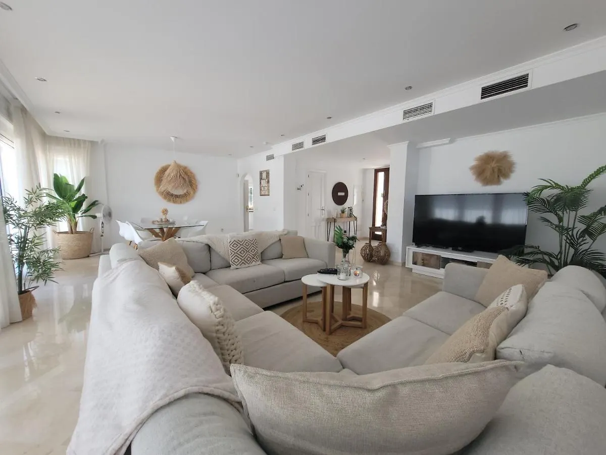 Private Luxurious Villa Walking Distance To Puerto Banus Marbella